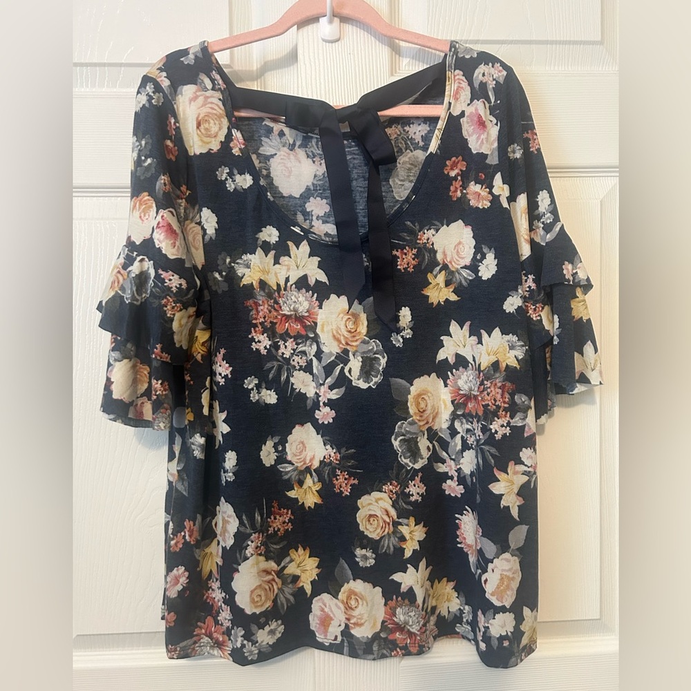 Perch Navy floral short sleeve with bow tie back 1x